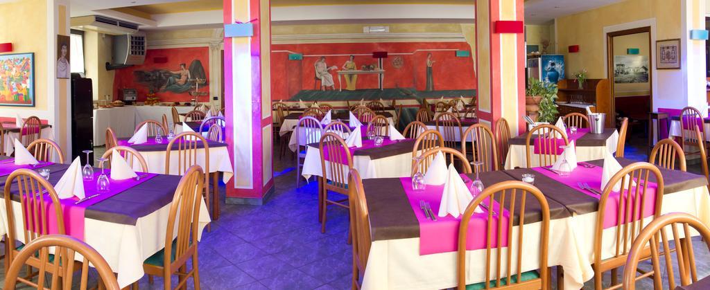Hotel La Fenice Линяно Сабиадоро Екстериор снимка