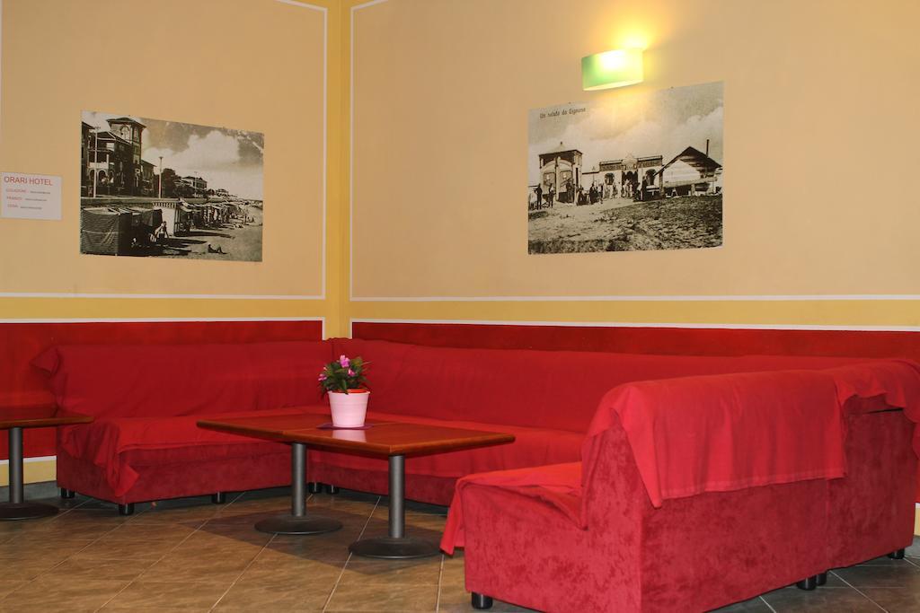 Hotel La Fenice Линяно Сабиадоро Екстериор снимка